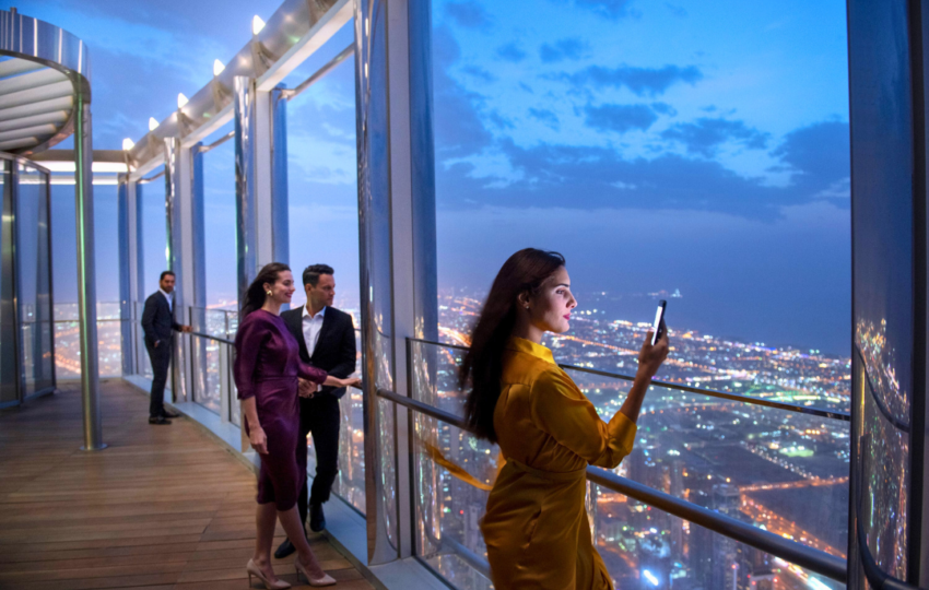 The Lounge Burj Khalifa View - Top Vision Tourism